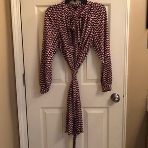 Multi-color, tie-neck and frontal buttons dress